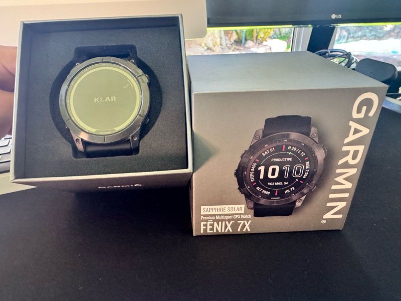 Garmin Fenix 7X – Sapphire Solar Edition Carbon Grey DLC Titanium with Black Band