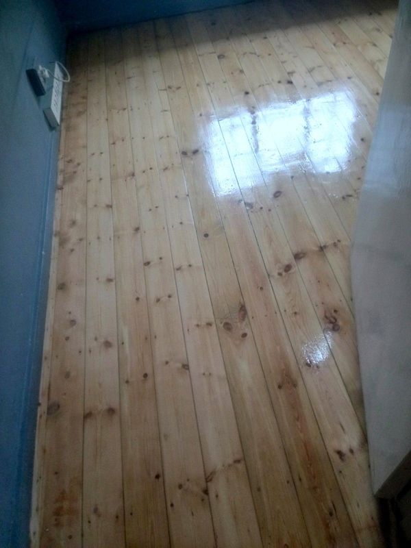 Wooden floor installation,repairing,sanding and sealing