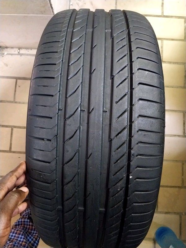 One 245 45 19 Continental tyre with 90% tread available for sale