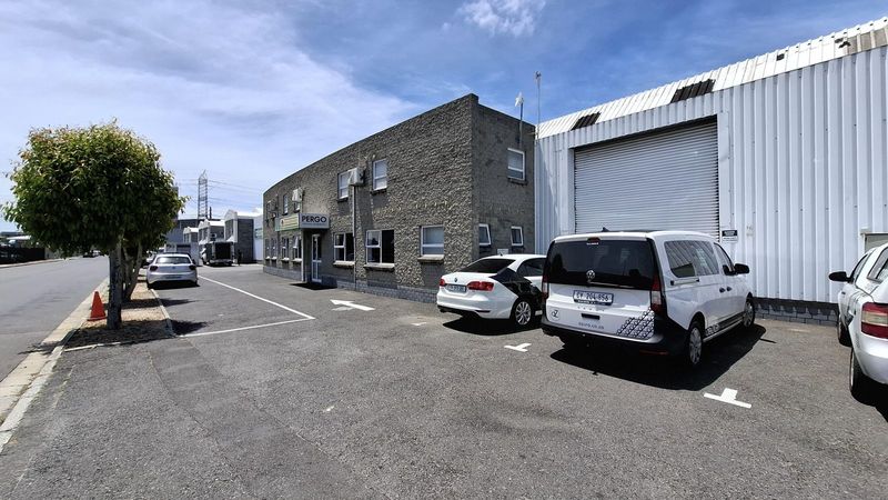 1670m2 INDUSTRIAL WAREHOUSE TO LET IN MAITLAND