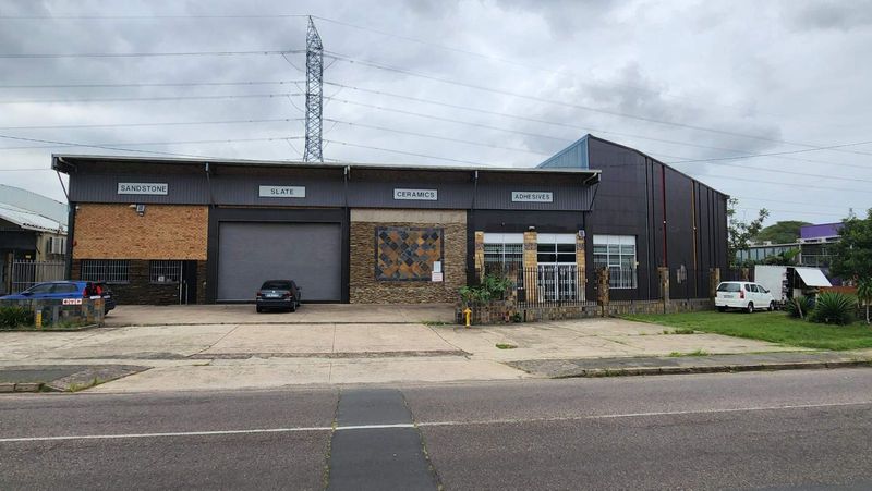 1&#39;391m2 Warehouse TO RENT/TO LET in Umgeni Business Park | Swindon Property
