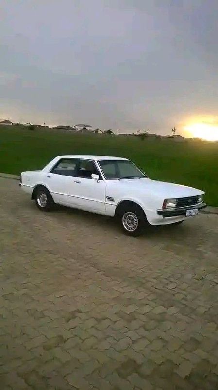 Ford cortina