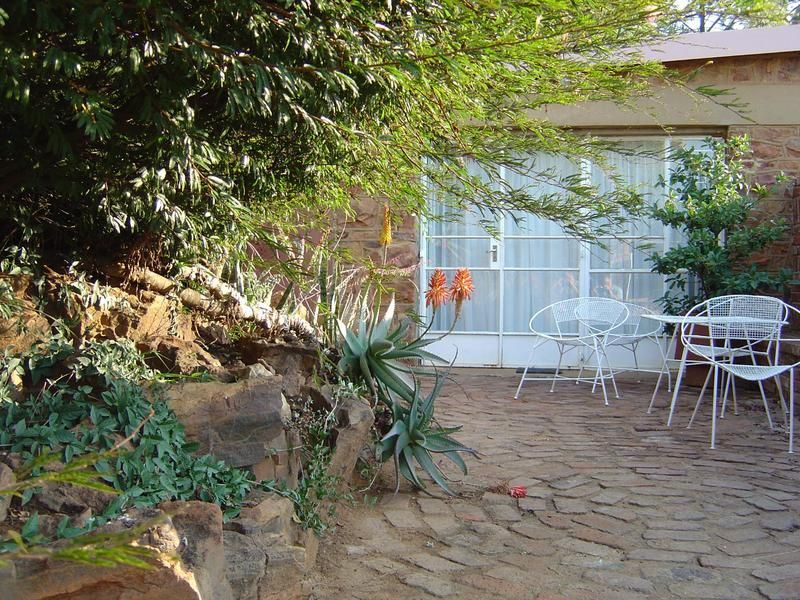 Furnished 1 Bedroom Apartment To Rent In The Tranquil Area Of Walkers Fruit Farms