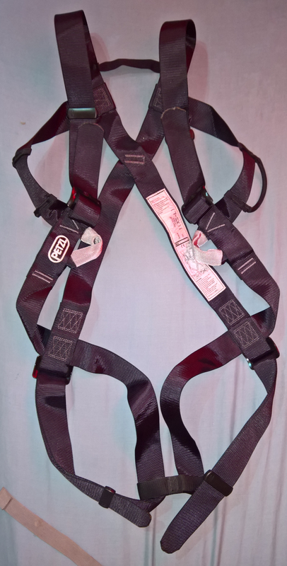 Petzl    Crolles full-body clmbing harness
