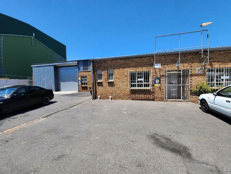 497m2 WAREHOUSE TO RENT IN BELLVILLE