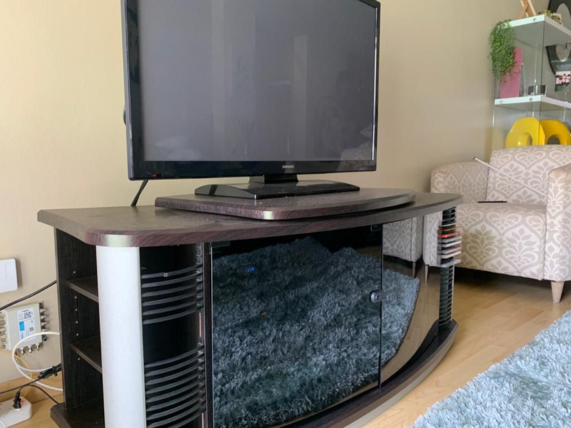 TV Stand (Price Negotiable)