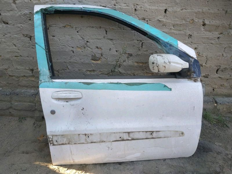 Tata Indica right front door with window mechanism glass and lock