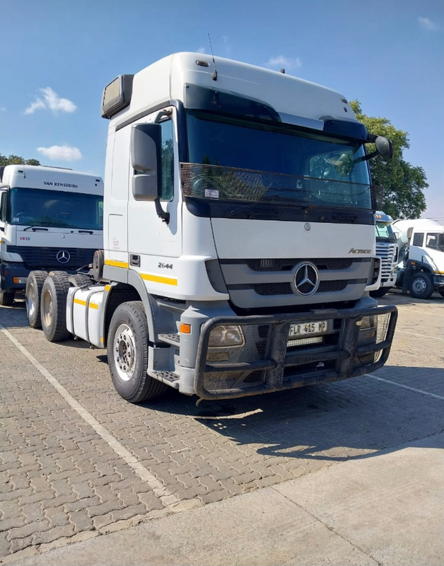 Clearance Sale - 2011 Mercedes Benz Actros 2644