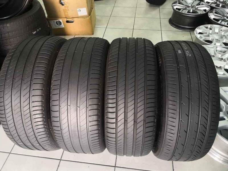 Michelin tyres 225/55R19