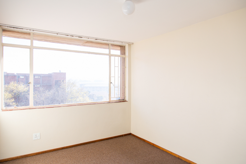 A room to rent in centurion central