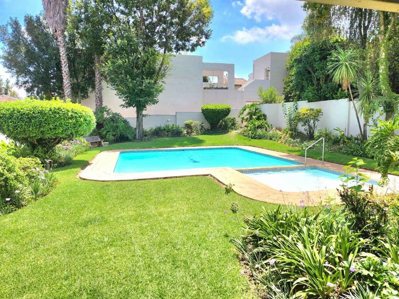 Large and Immaculate One bedroom , One Bathroom for sale in the heart of Rivonia Sandton.,Modern