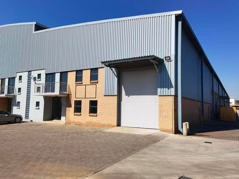 Warehouse / Distribution Centre/ Manufacturing To Let in the N4 Gateway Park, Pretoria