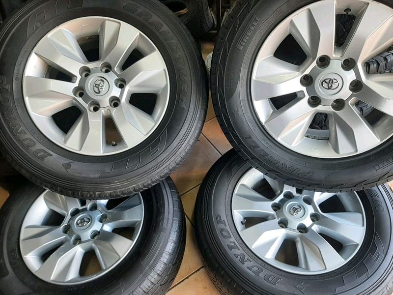 17 Inch Toyota Hilux Mags with 265/65R17 Dunlop tires.