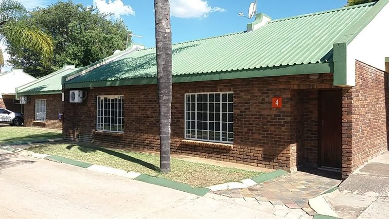 Apartment in Palmietfontein AH To Rent