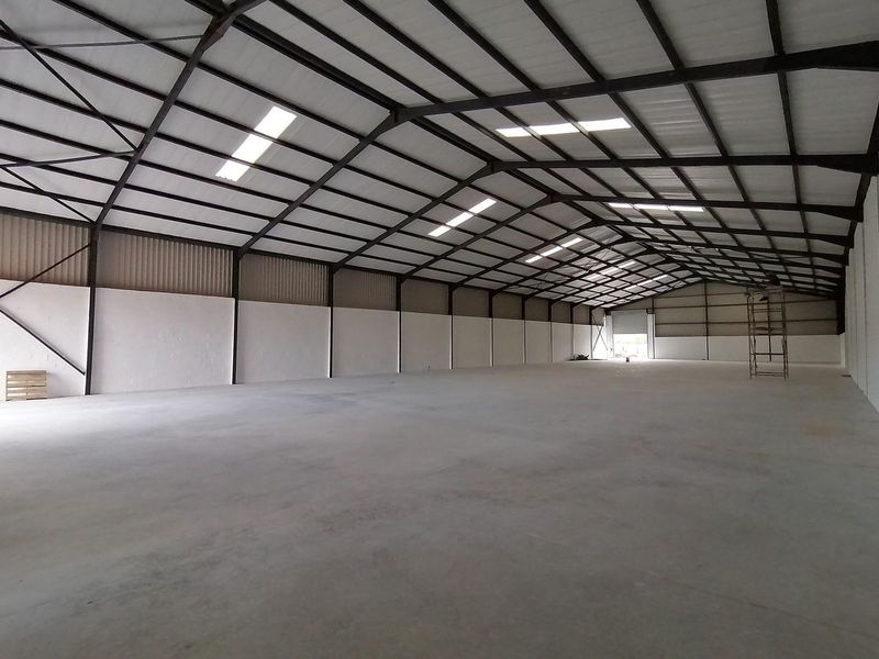 1200m2 WAREHOUSE TO LET IN BLACKHEATH