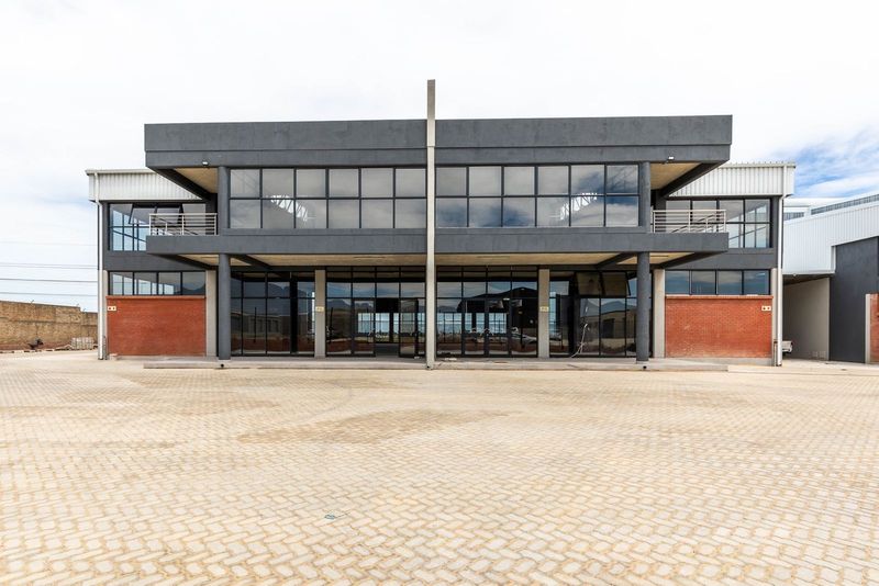 870m² Commercial To Let in George Industrial at R114.00 per m²