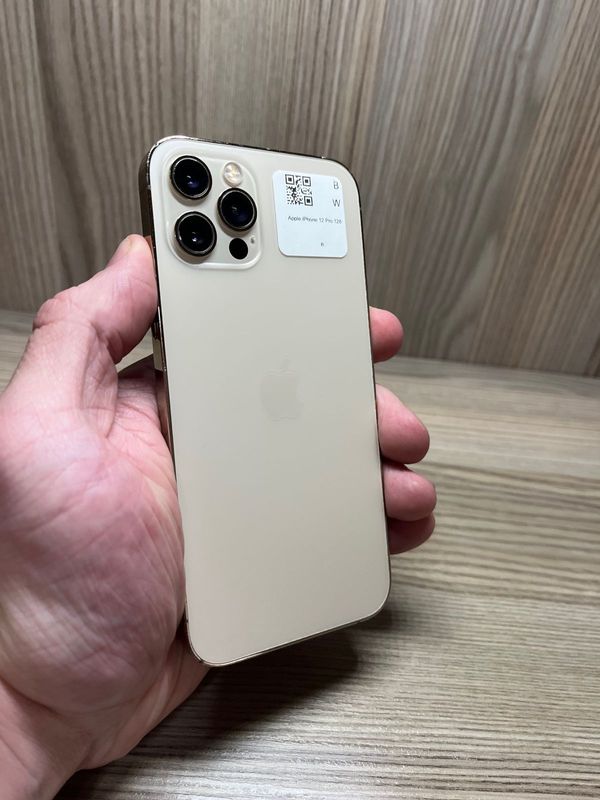 iPhone 12 Pro 128 GB Gold Available - (Practically new) (R10 250)
