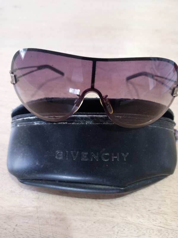 Givenchy SGV-207 Sunglasses (Originals)