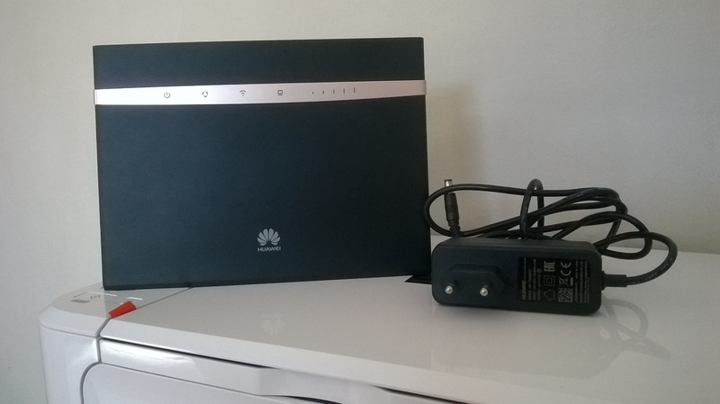 --SOLD-- Huawei CPE LTE B525s Dual Band Modem/Router