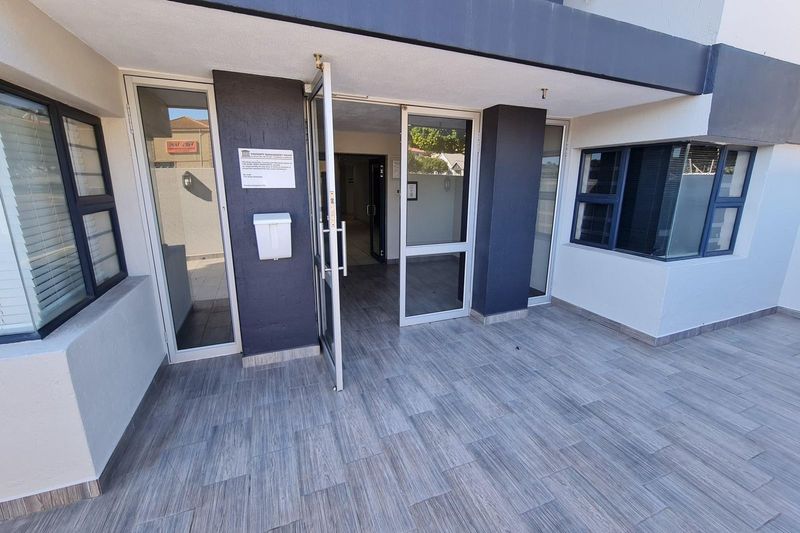Ground Floor Secure Apartment at the Beach – Ferreira Town, Jeffreys Bay