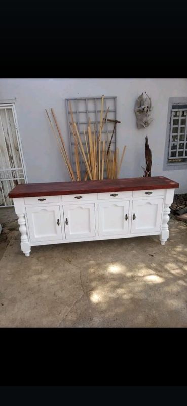 Console tables available
