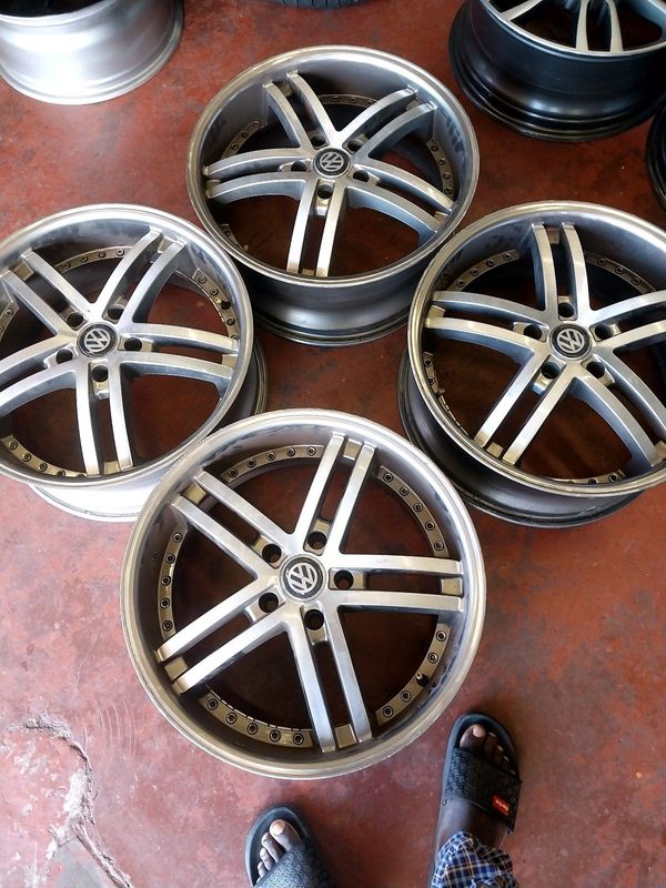 A clean set of 19inch Rims pcd 5/120 can fit Amarok, bmw and Range Rover Sport,VW T4,5,6 available