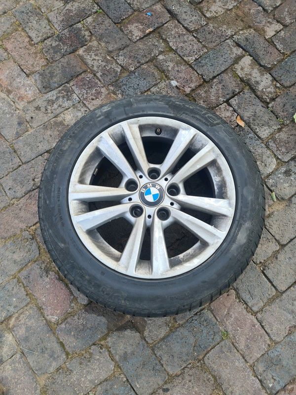 BMW 2018 F30 16 inch rims with new tyres