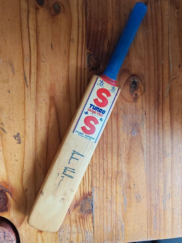 Andrew Hudson signed mini SS cricket bat collectors item
