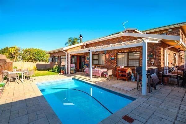 Amazing 5 Bedroom Home to Rent with a pool