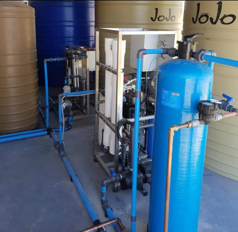 Fully Operational RO3 Water Purification Plant, plus four (4) x bulk distribution containers.
