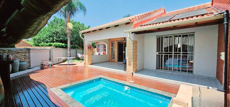 3 Bedroom townhouse-villa in Equestria For Sale