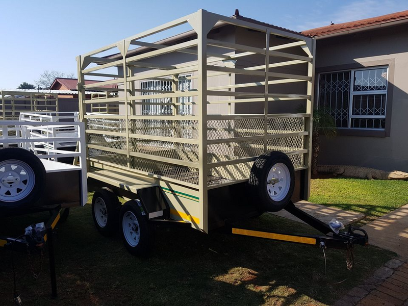 2024 - Brand New 2.450m/1.5m/1.750m Double Axle Cattle Trailer