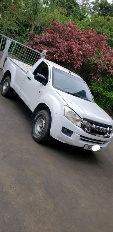 2015 ISUZU KB250 FLEETSIDE/AIRCON