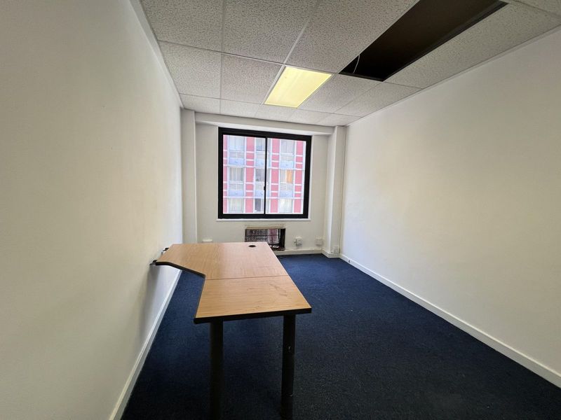 25m² Office To Let in Cape Town City Centre