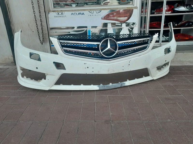 MERCEDES BENZ FRONT BUMPERS; Fits W204 LCI AMG.