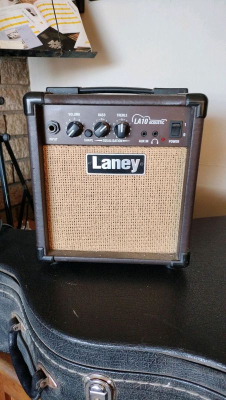 Laney LA 10 10 Watt Acoustic Guitar Amp