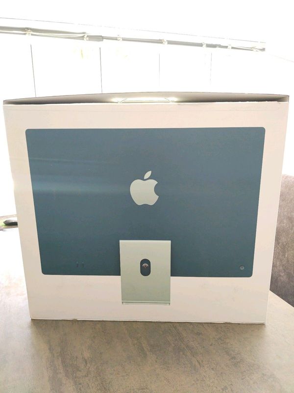 2024 Apple iMac 24 inch M3 with 8 Core CPU and 8 Core GPU 256GB SSD Green