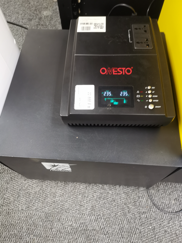 ONESTO Off-Grid Inverter Combo 24V -1600W IP1600