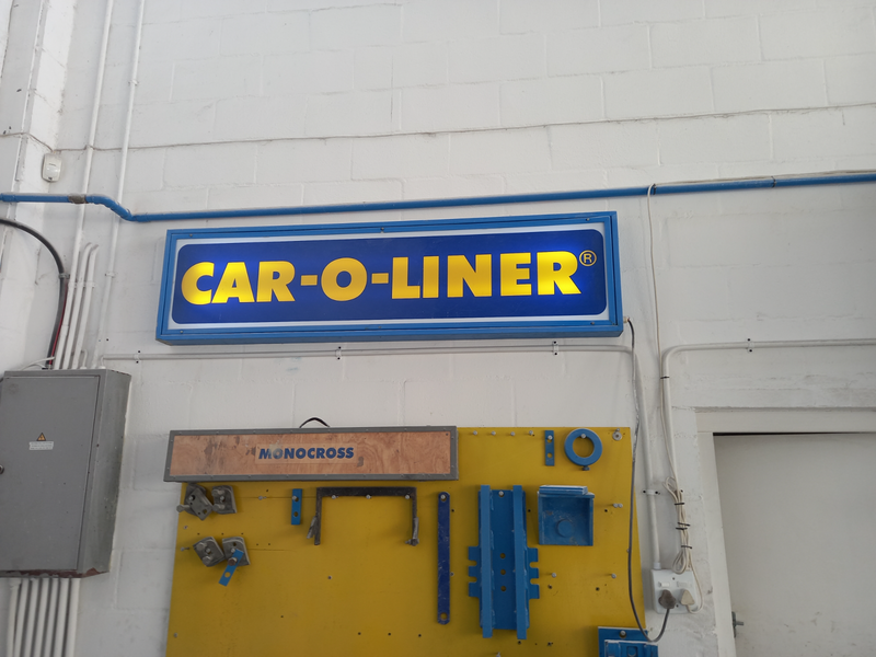 CAR-O-LINER CHASSIS STRAIGHTNER (with clamps /display light and  accessories) PRICE IS NEGOTIABLE...