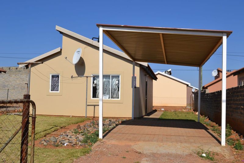 2 BED HOUSE FOR SALE IN SAVANNA CITY