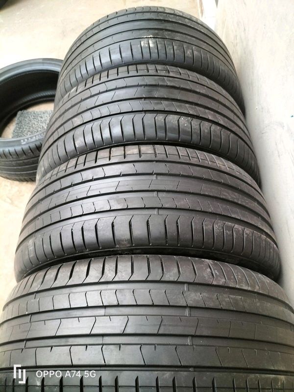 BMW X5 tyres 275/40/21 and 315/35/21 Pirelli pzero Runflat like new