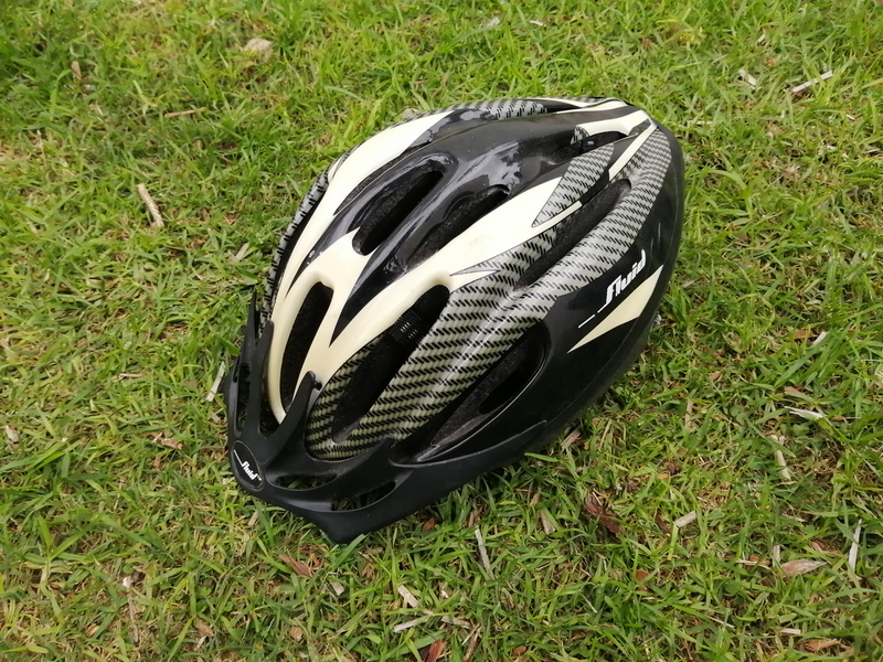 Cycling helmet R100