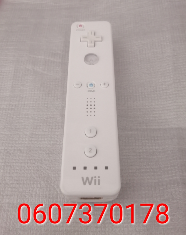 Nintendo Wii Controller - Official Nintendo Remote White Colour