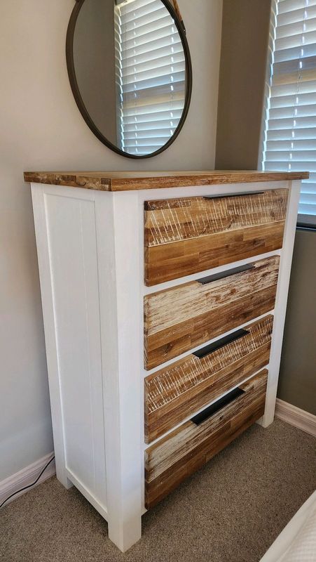 Acacia Wood Chest of Drawers