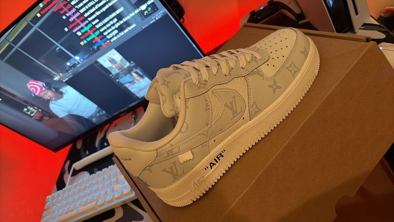 1.1 lv air force 1s size 44