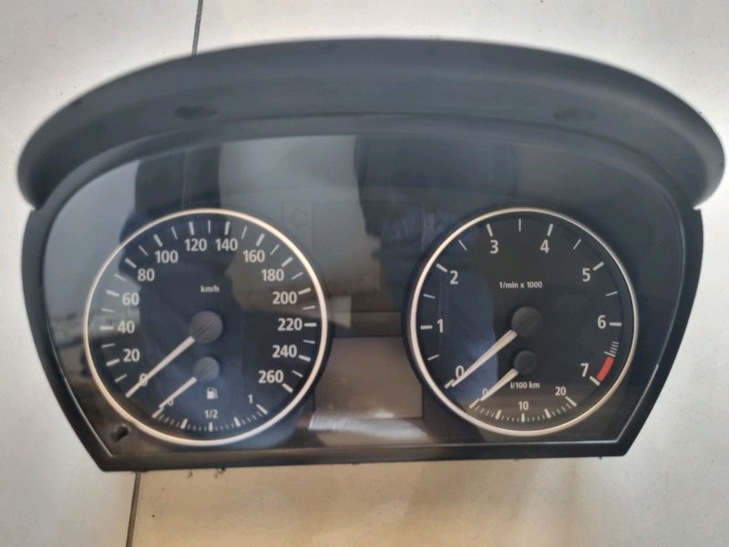 For sale bmw e90 dashboard cluster.