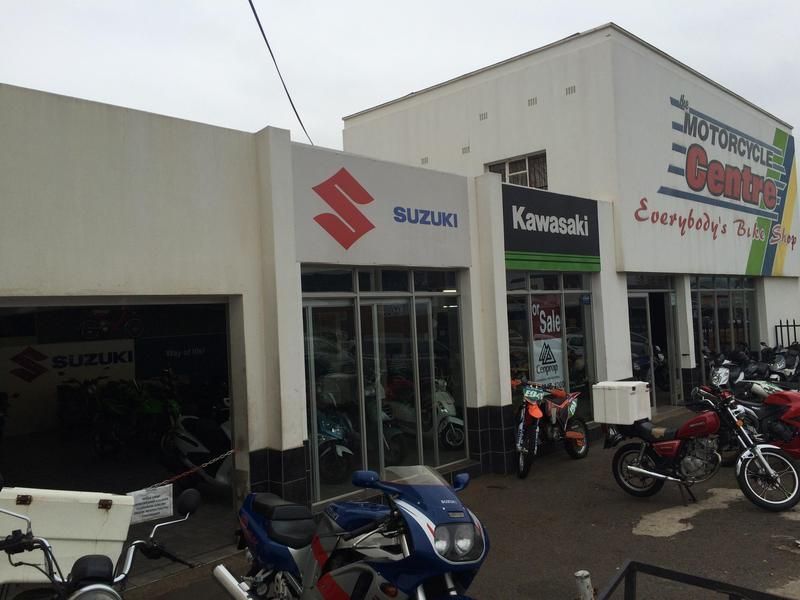 1500 SQM NEW SHOWROOM TO LET IN BUSY PMB STREET