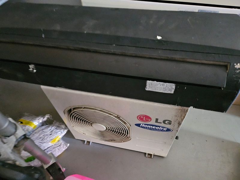 2x L.G Air conditioner units