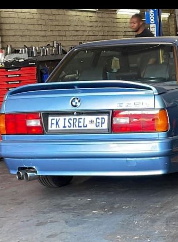 E30 BMW 325is replica