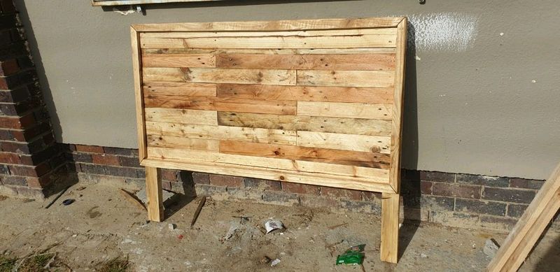 HEADBOARDS MADE FROM HT TREATED PALLETS ( FROM R1250-R1950 ) CAN DELIVER